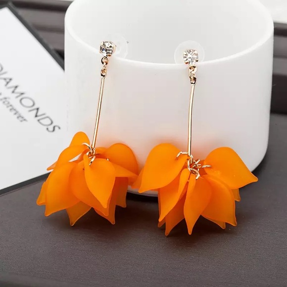 Jewelry - Gold Orange Flower Drop Earrings